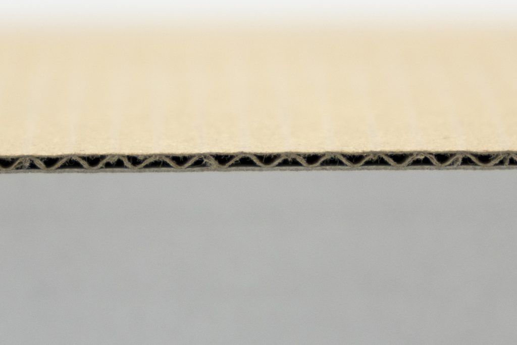 C-flute (two-layer board)